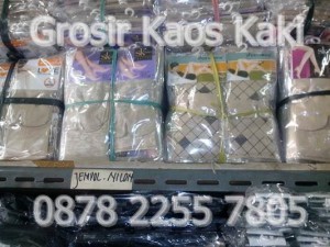 kaos-kaki-murah