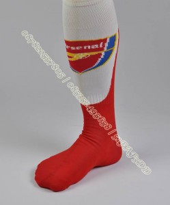 Jual-Kaos-Kaki-Sepak-Bola-Murah-di-Depok